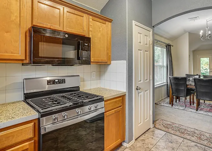 Hébergement de vacances Fenced Yard & Patio! Family Escape In Dfw Suburbs Fort Worth