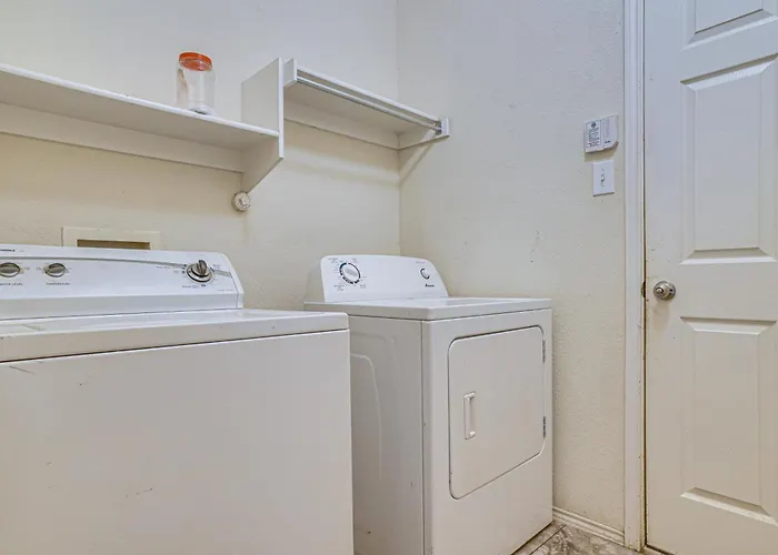 Fenced Yard & Patio! Family Escape In Dfw Suburbs * Fort Worth