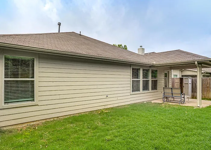 Hébergement de vacances Fenced Yard & Patio! Family Escape In Dfw Suburbs *