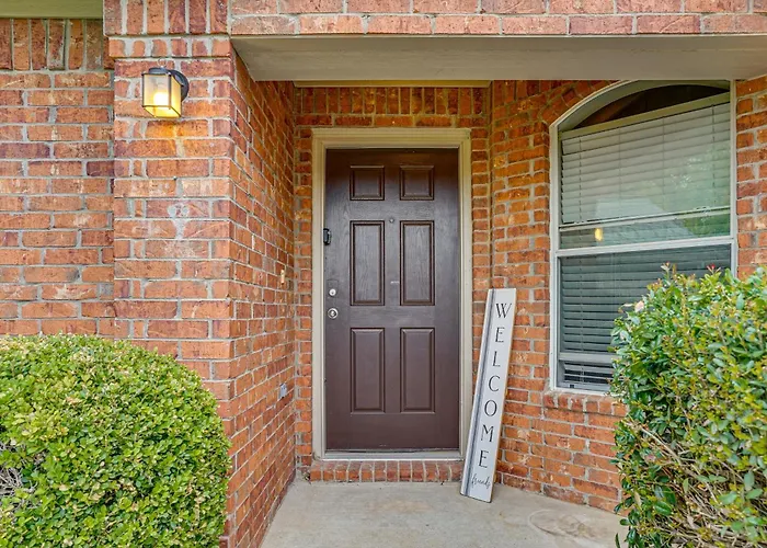 Hébergement de vacances Fenced Yard & Patio! Family Escape In Dfw Suburbs